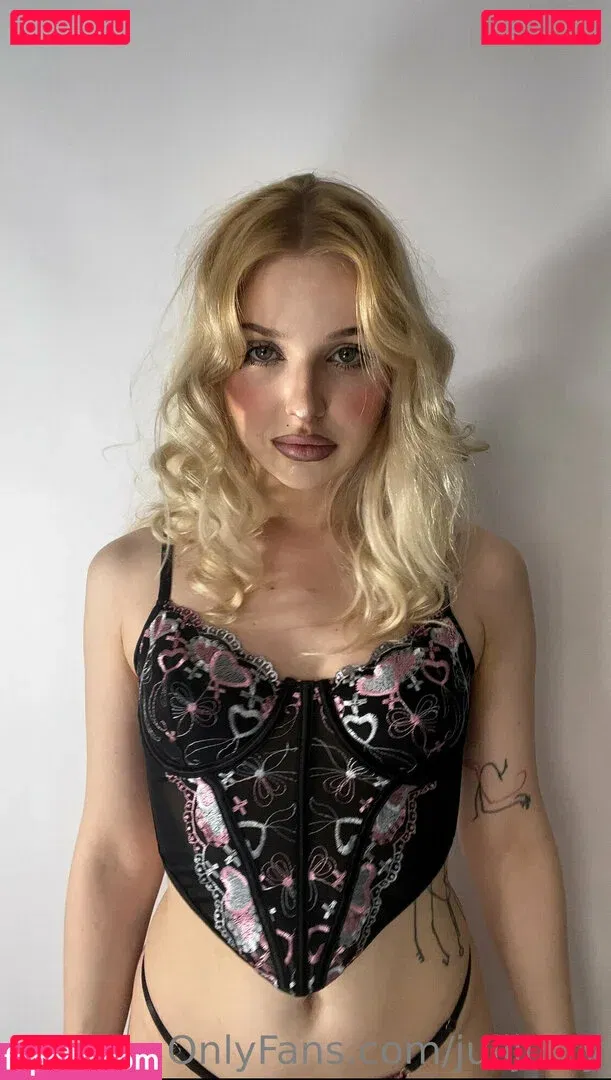 gii_shimmer Onlyfans Photo Gallery 