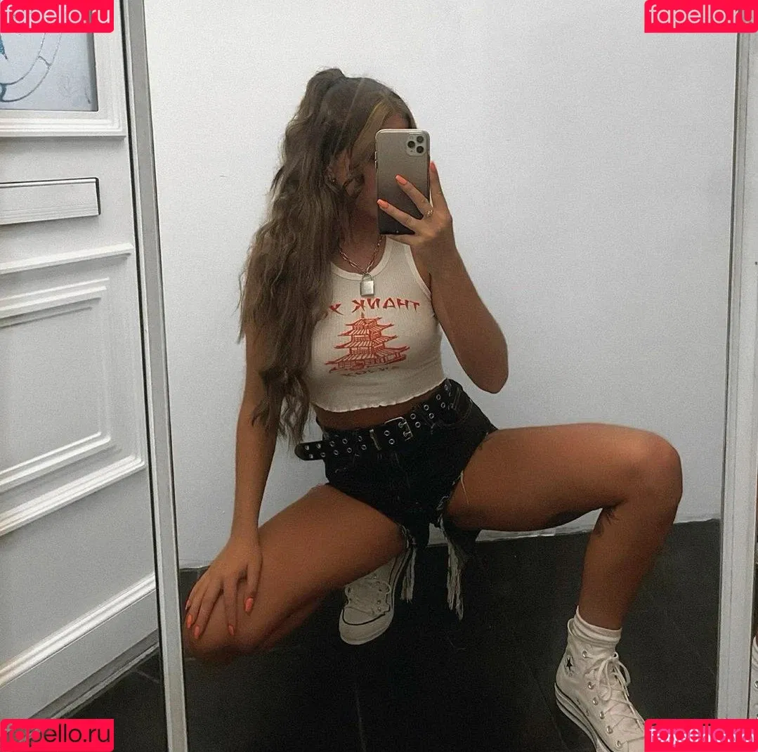 Kim Badkin Onlyfans Photo Gallery 