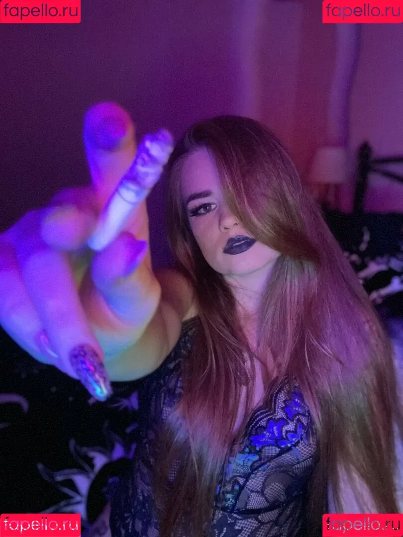 findomroxy1 Onlyfans Photo Gallery 