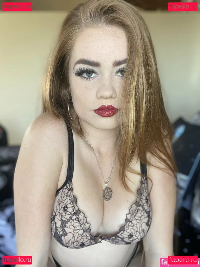 findomroxy1 Onlyfans Photo Gallery 