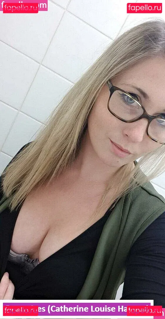 catraises Onlyfans Photo Gallery 