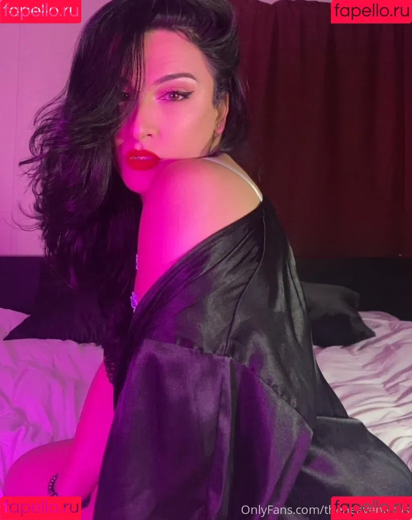theheavenlytris Onlyfans Photo Gallery 