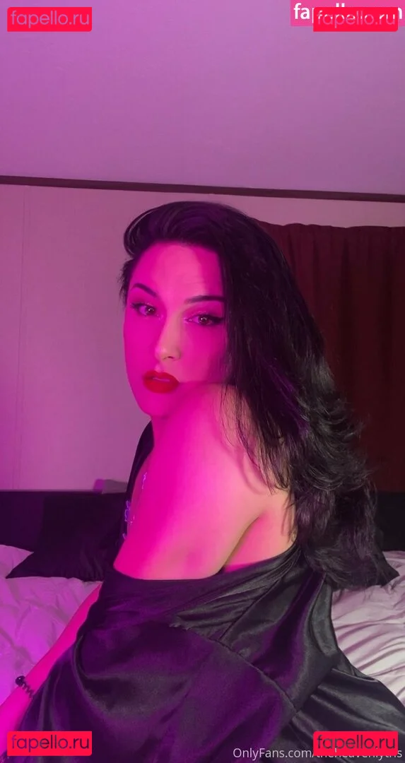 theheavenlytris Onlyfans Photo Gallery 