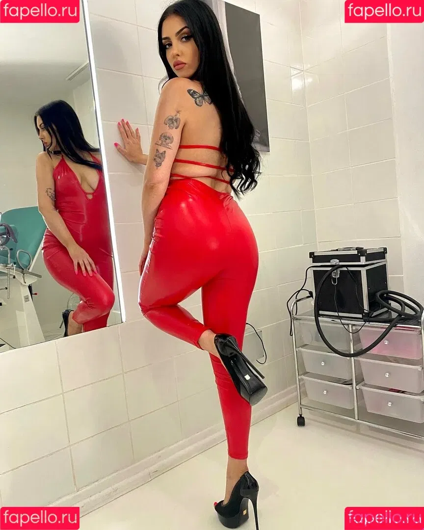 Misstress Glamorous Onlyfans Photo Gallery 