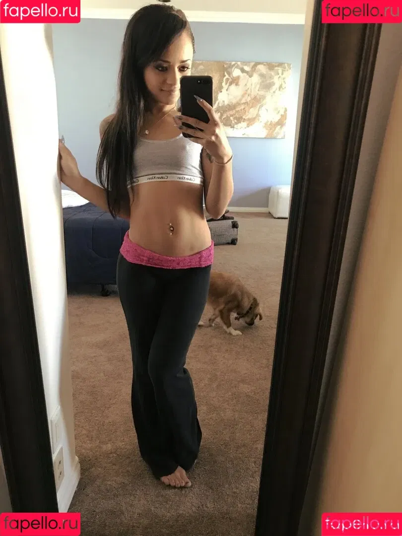 hollyhendrix_ Onlyfans Photo Gallery 