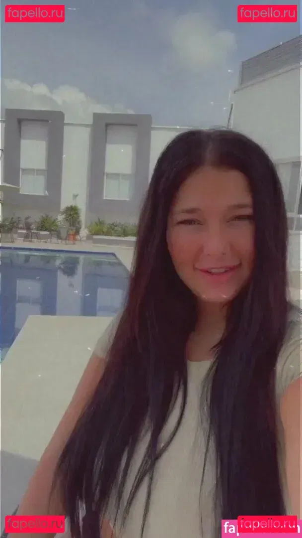 roxnour Onlyfans Photo Gallery 