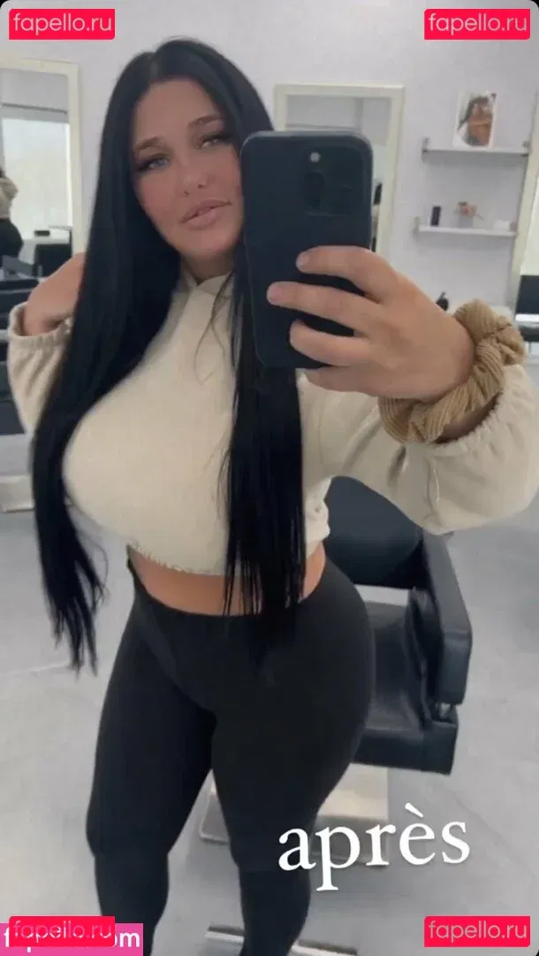 roxnour Onlyfans Photo Gallery 