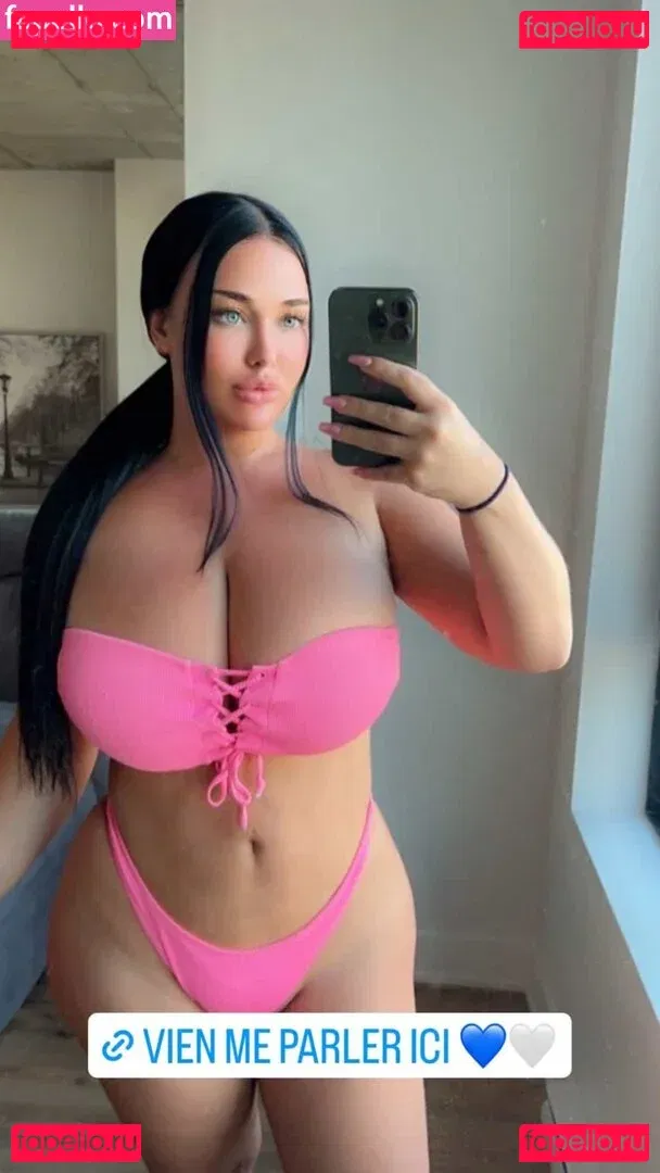 roxnour Onlyfans Photo Gallery 