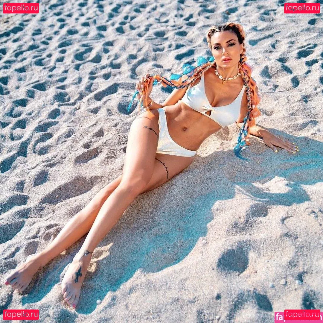 Alexandra Panagiotarou Onlyfans Photo Gallery 