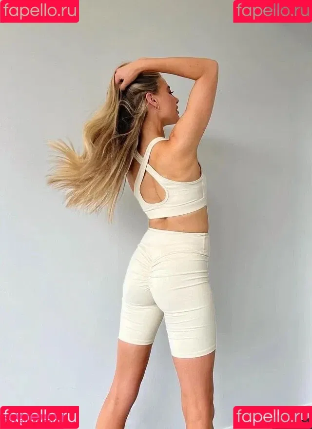 April Rose Pengilly Onlyfans Photo Gallery 