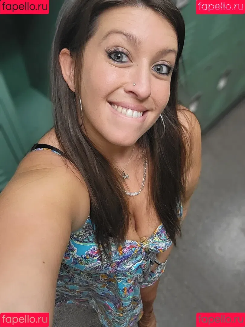 babylittlelo Onlyfans Photo Gallery 