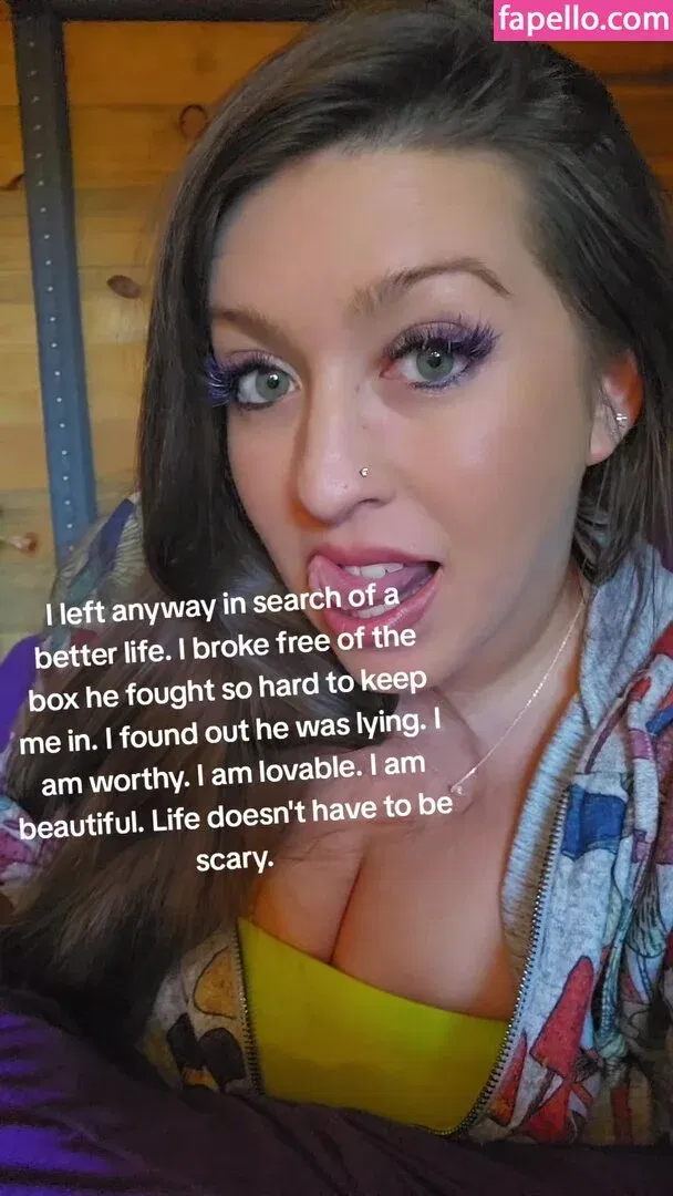 babylittlelo Onlyfans Photo Gallery 