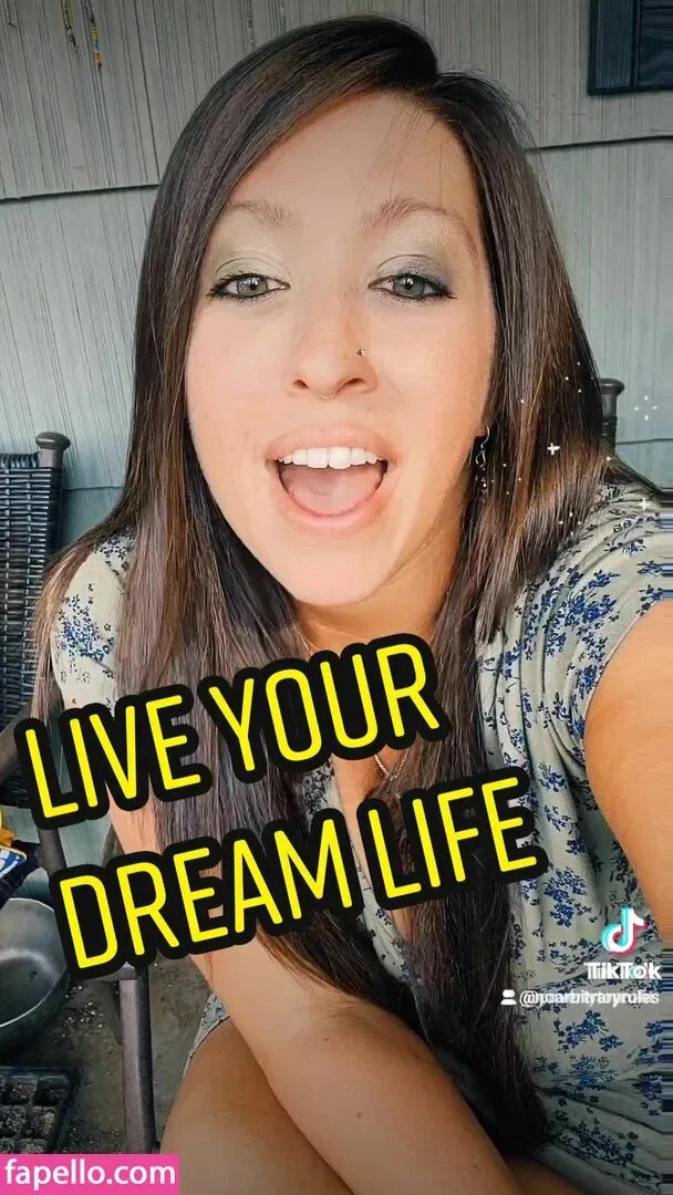 babylittlelo Onlyfans Photo Gallery 