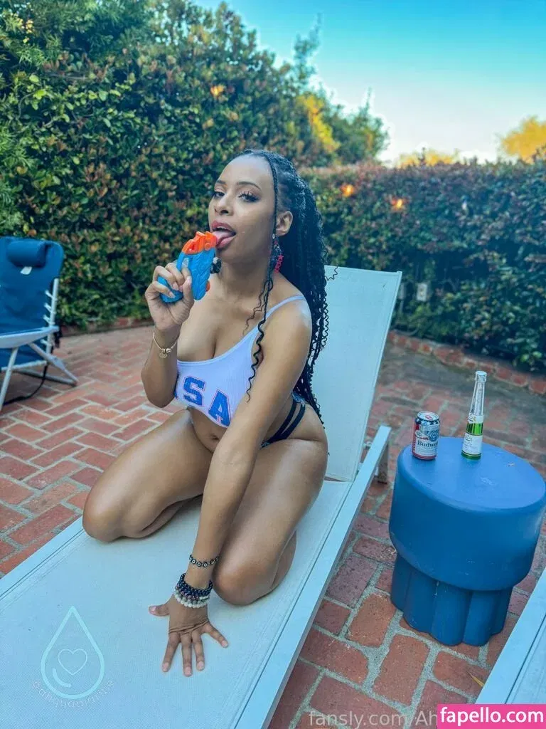 Ahquamarine Onlyfans Photo Gallery 