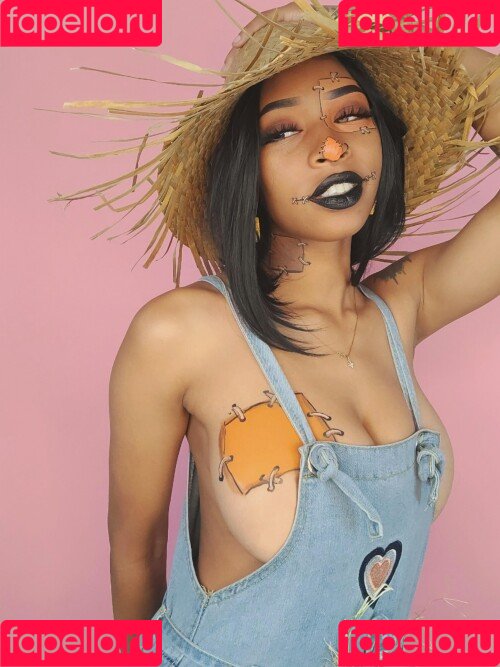 Ahquamarine Onlyfans Photo Gallery 