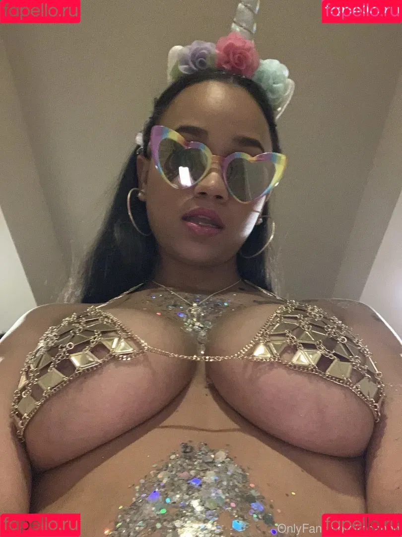 Redroselacubana Onlyfans Photo Gallery 