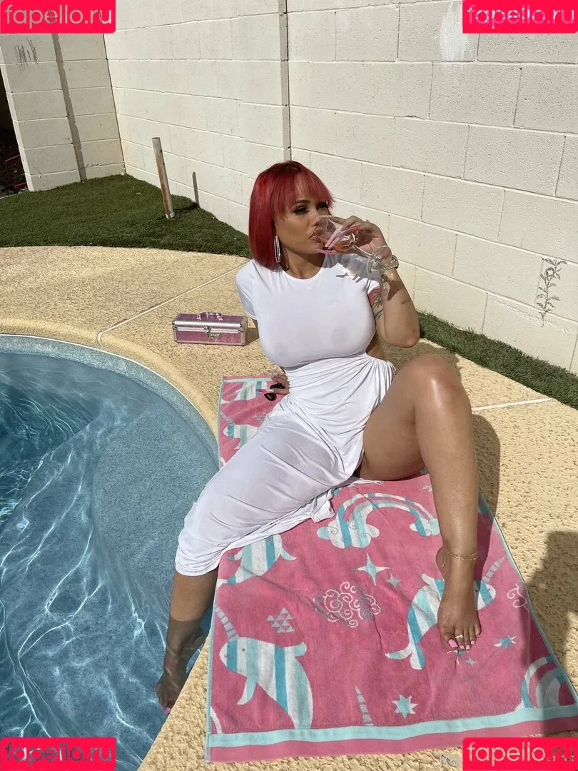 Redroselacubana Onlyfans Photo Gallery 