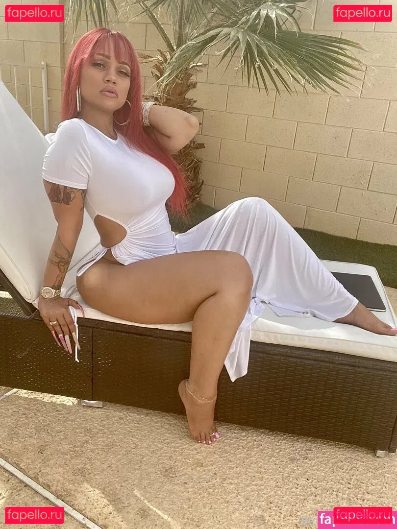 Redroselacubana Onlyfans Photo Gallery 