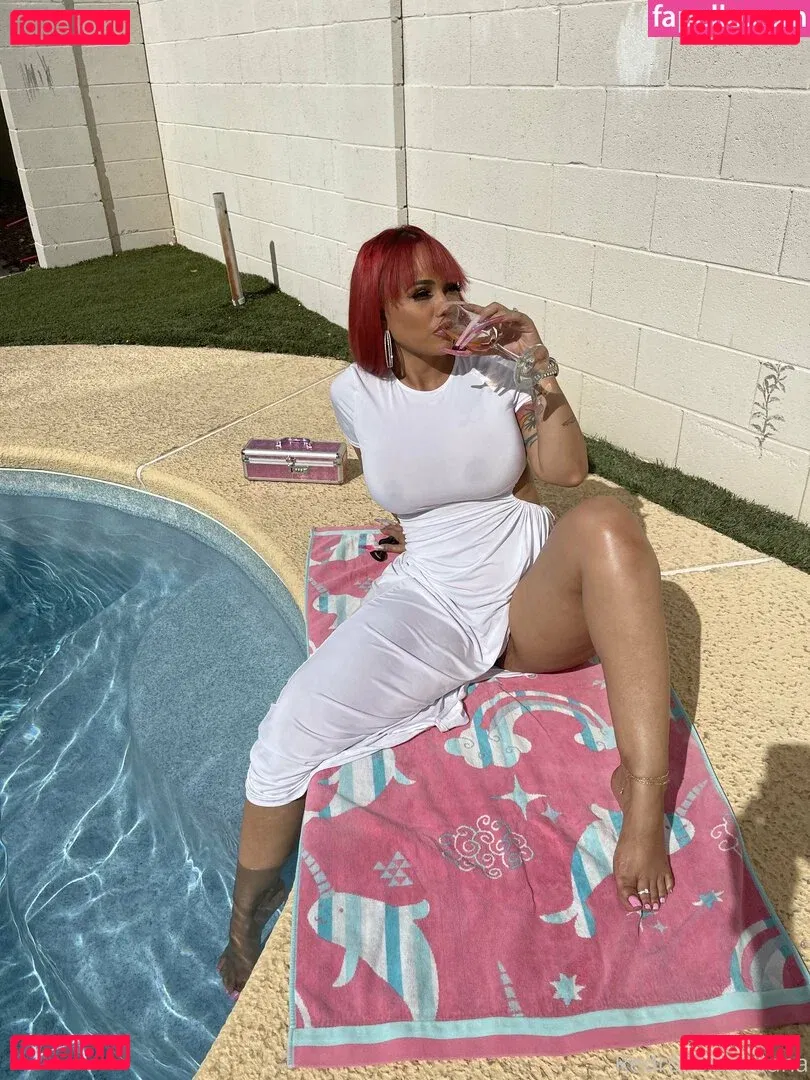 Redroselacubana Onlyfans Photo Gallery 