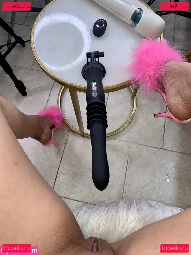 Redroselacubana Onlyfans Photo Gallery 