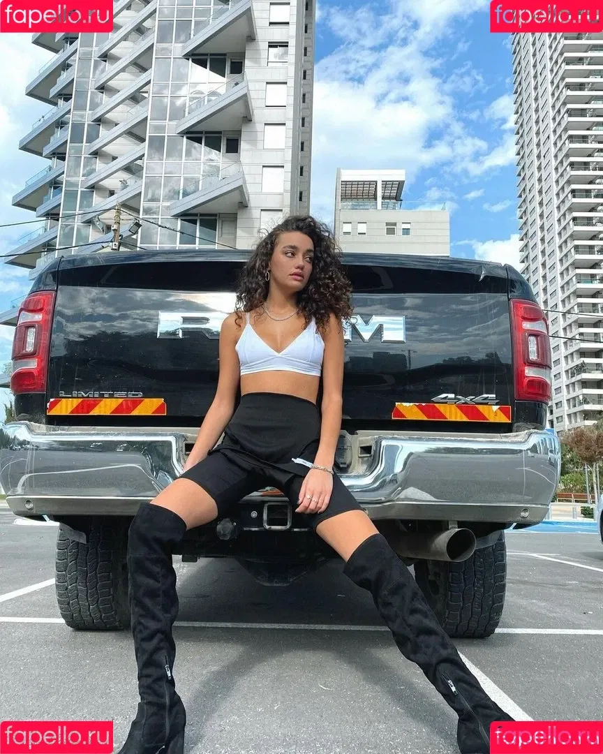 Liraz Nomdar Onlyfans Photo Gallery 