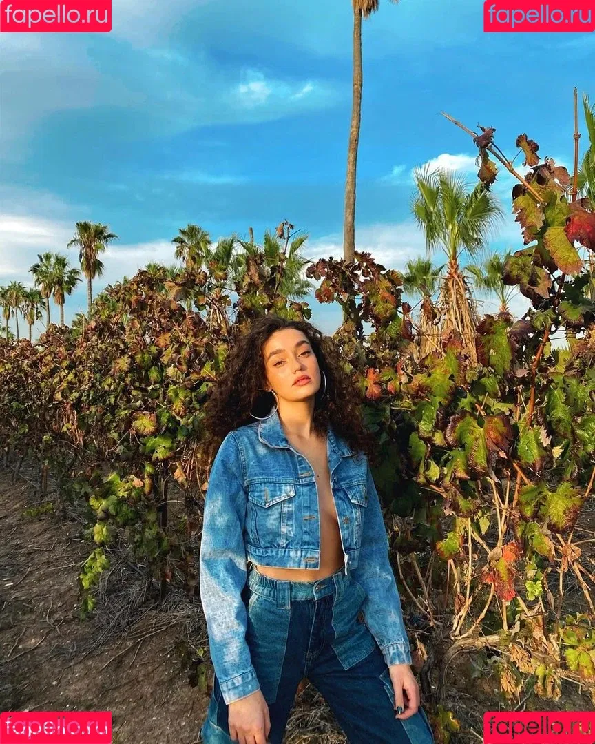 Liraz Nomdar Onlyfans Photo Gallery 