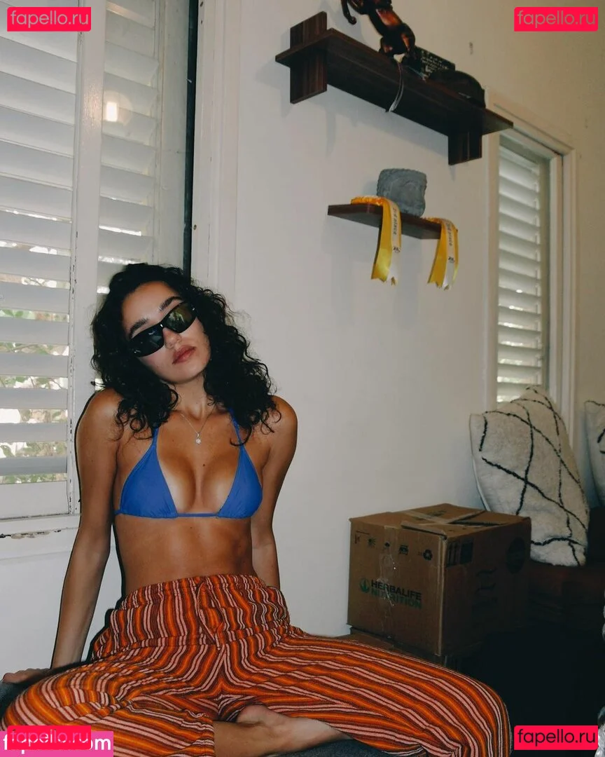 Liraz Nomdar Onlyfans Photo Gallery 