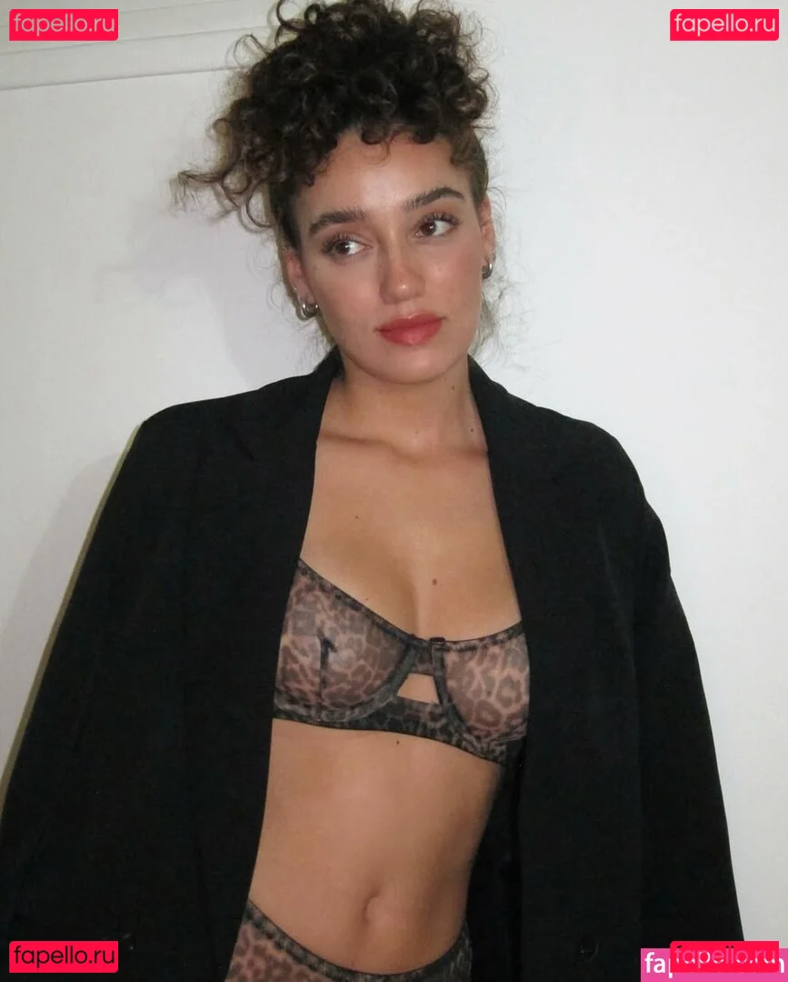 Liraz Nomdar Onlyfans Photo Gallery 