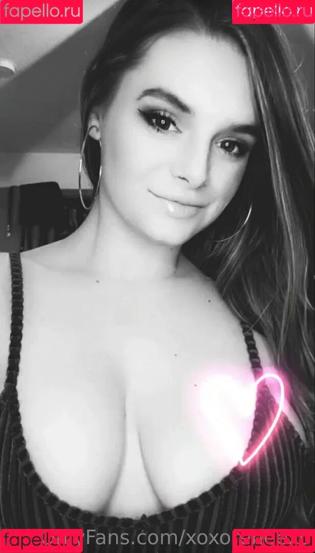 xoxoreneexo Onlyfans Photo Gallery 