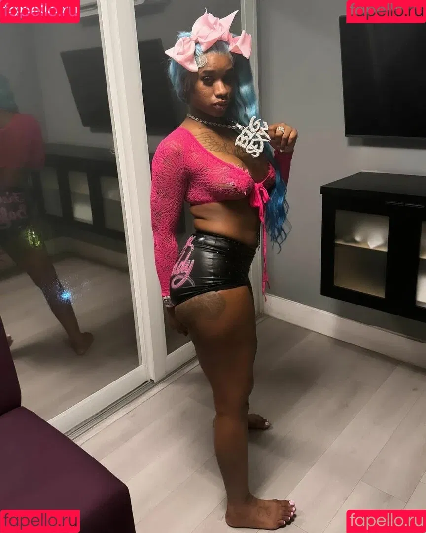 Sexxy Red Onlyfans Photo Gallery 