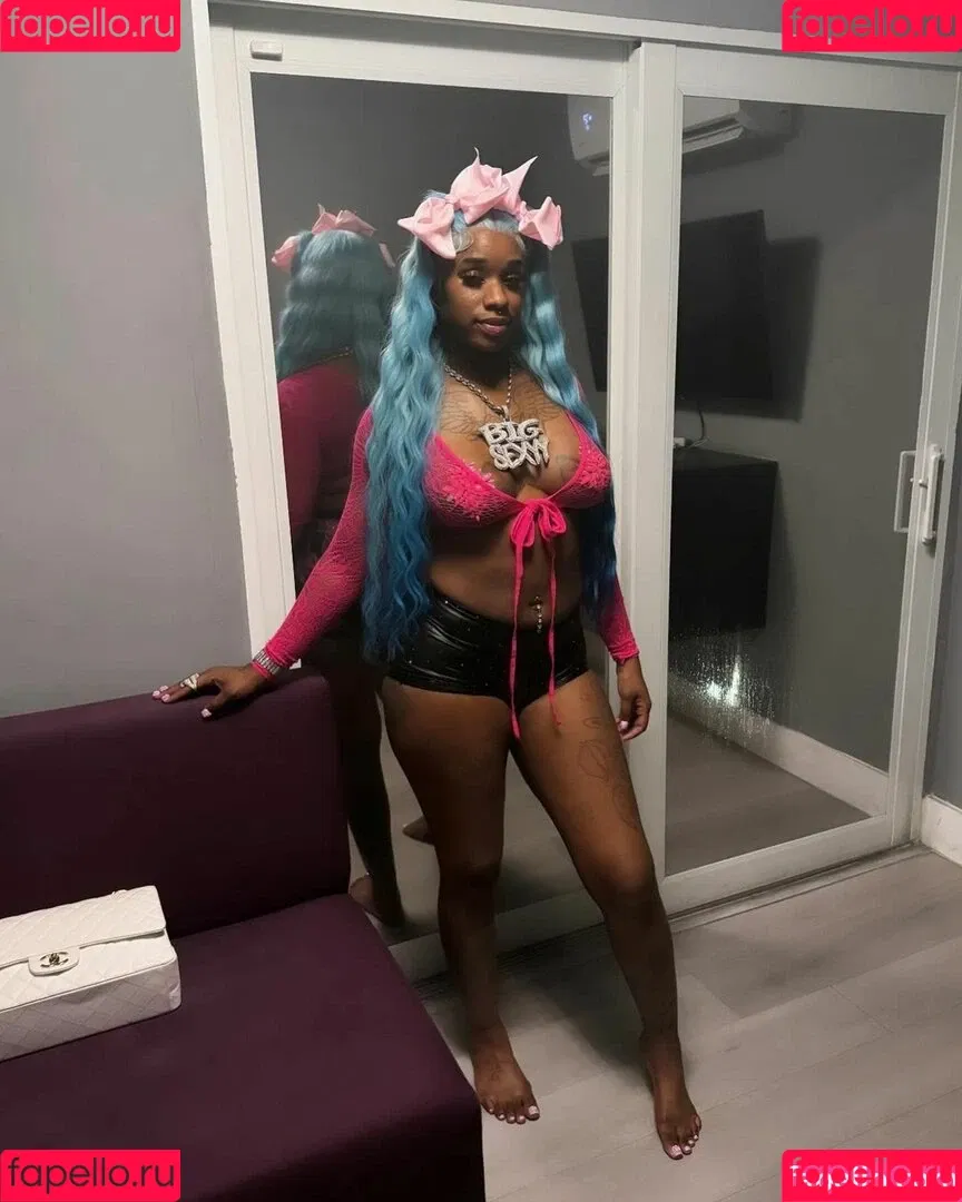 Sexxy Red Onlyfans Photo Gallery 