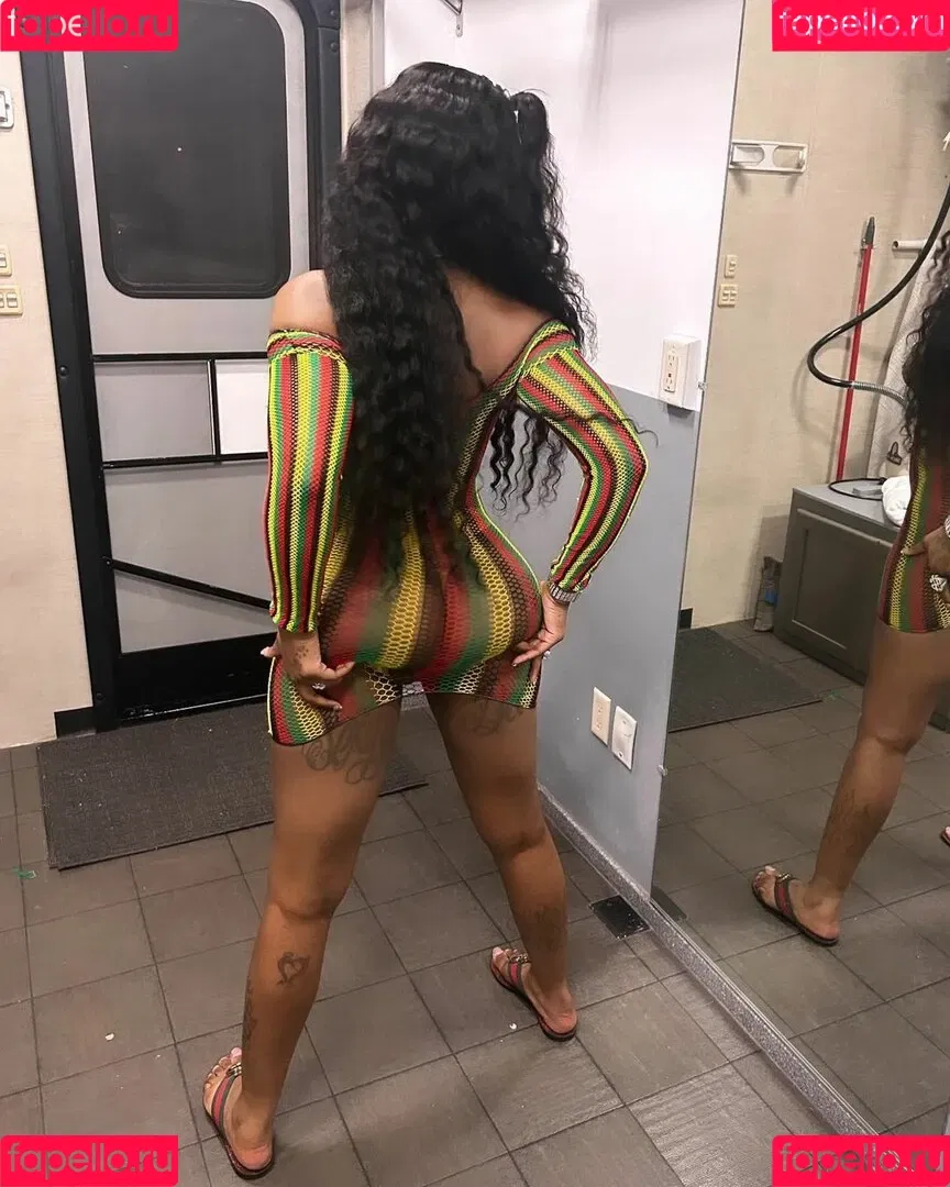Sexxy Red Onlyfans Photo Gallery 