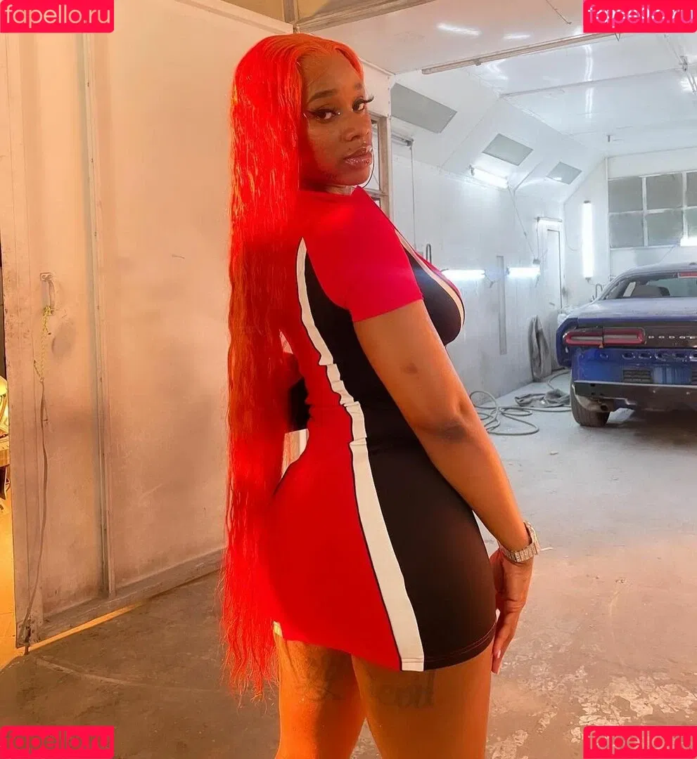 Sexxy Red Onlyfans Photo Gallery 