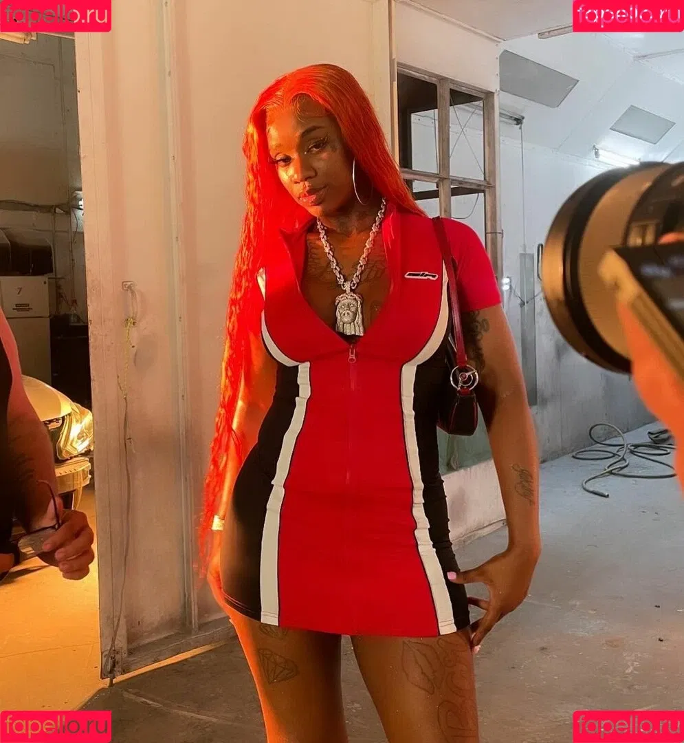 Sexxy Red Onlyfans Photo Gallery 