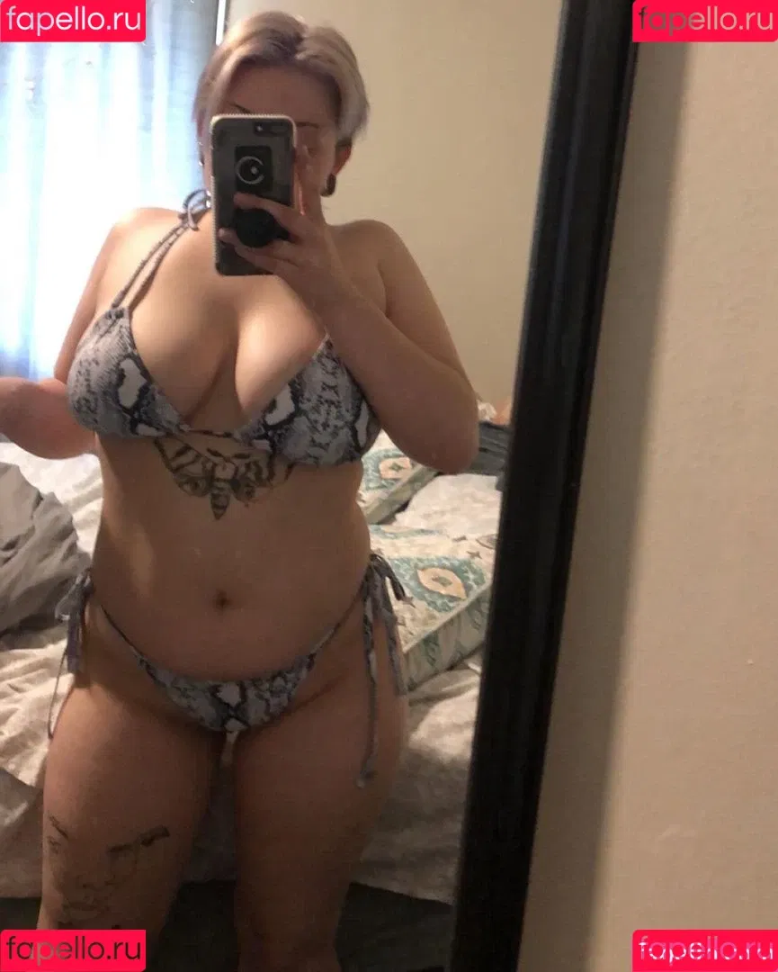 th3bak3dbuddh1st Onlyfans Photo Gallery 