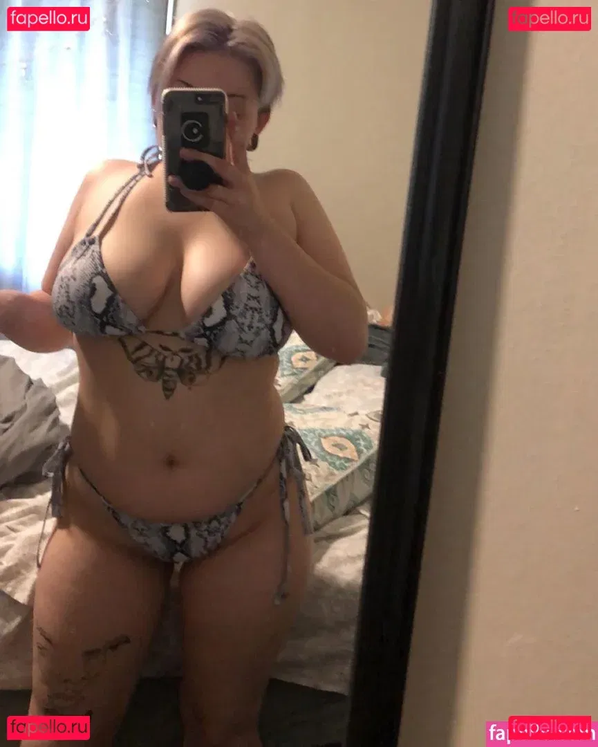 th3bak3dbuddh1st Onlyfans Photo Gallery 