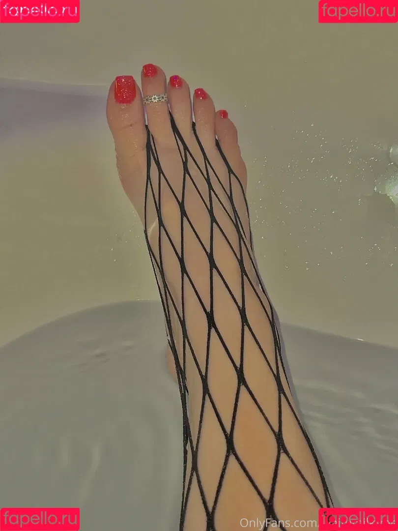 waifufeetmilkpaid Onlyfans Photo Gallery 