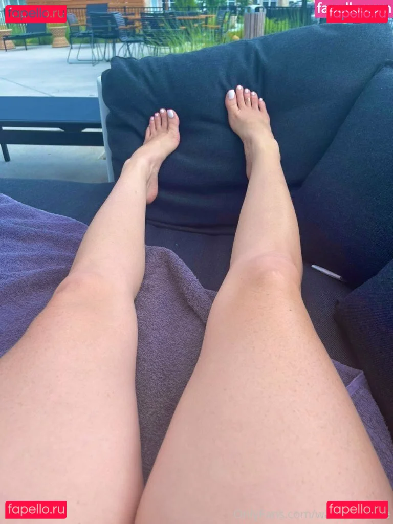 waifufeetmilkpaid Onlyfans Photo Gallery 