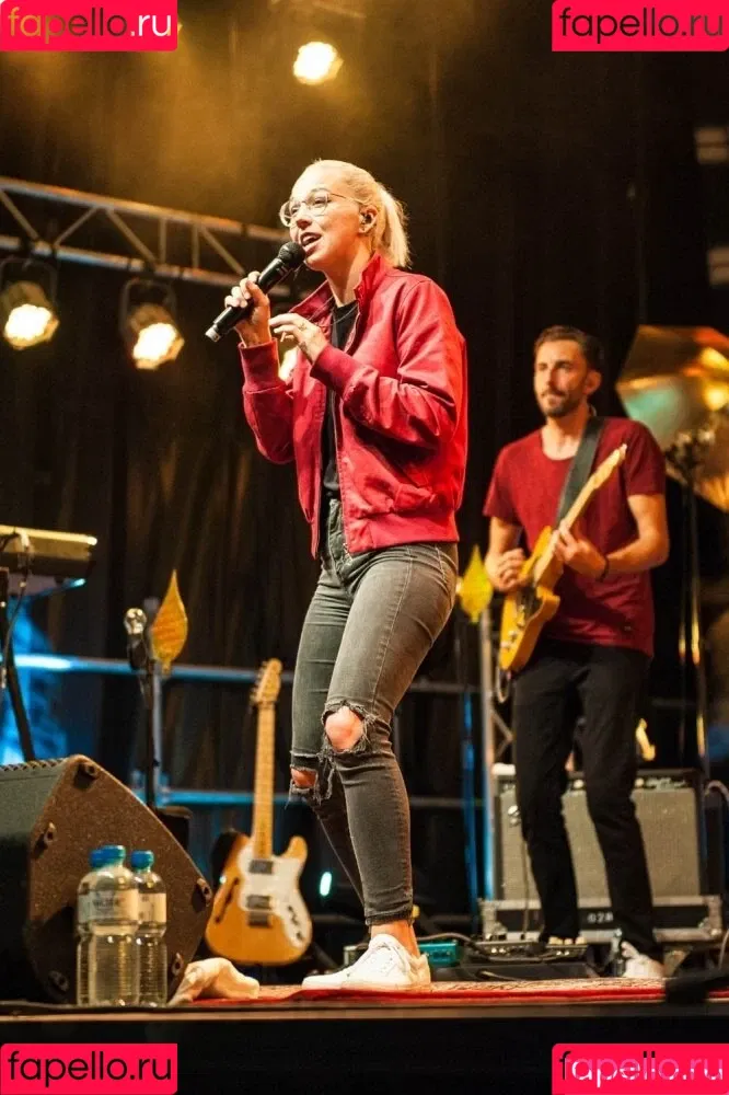 Stefanie Heinzmann Onlyfans Photo Gallery 