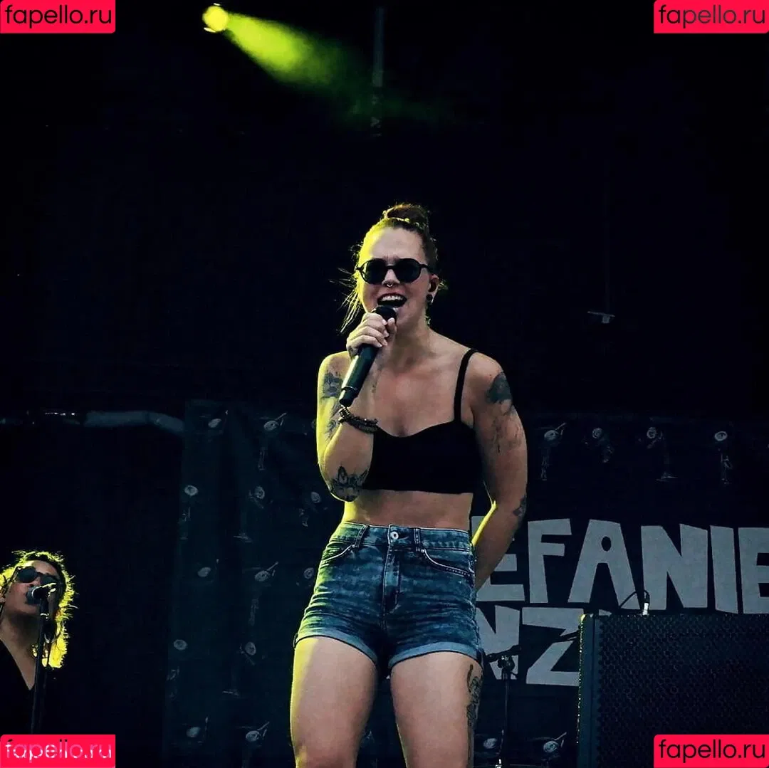 Stefanie Heinzmann Onlyfans Photo Gallery 