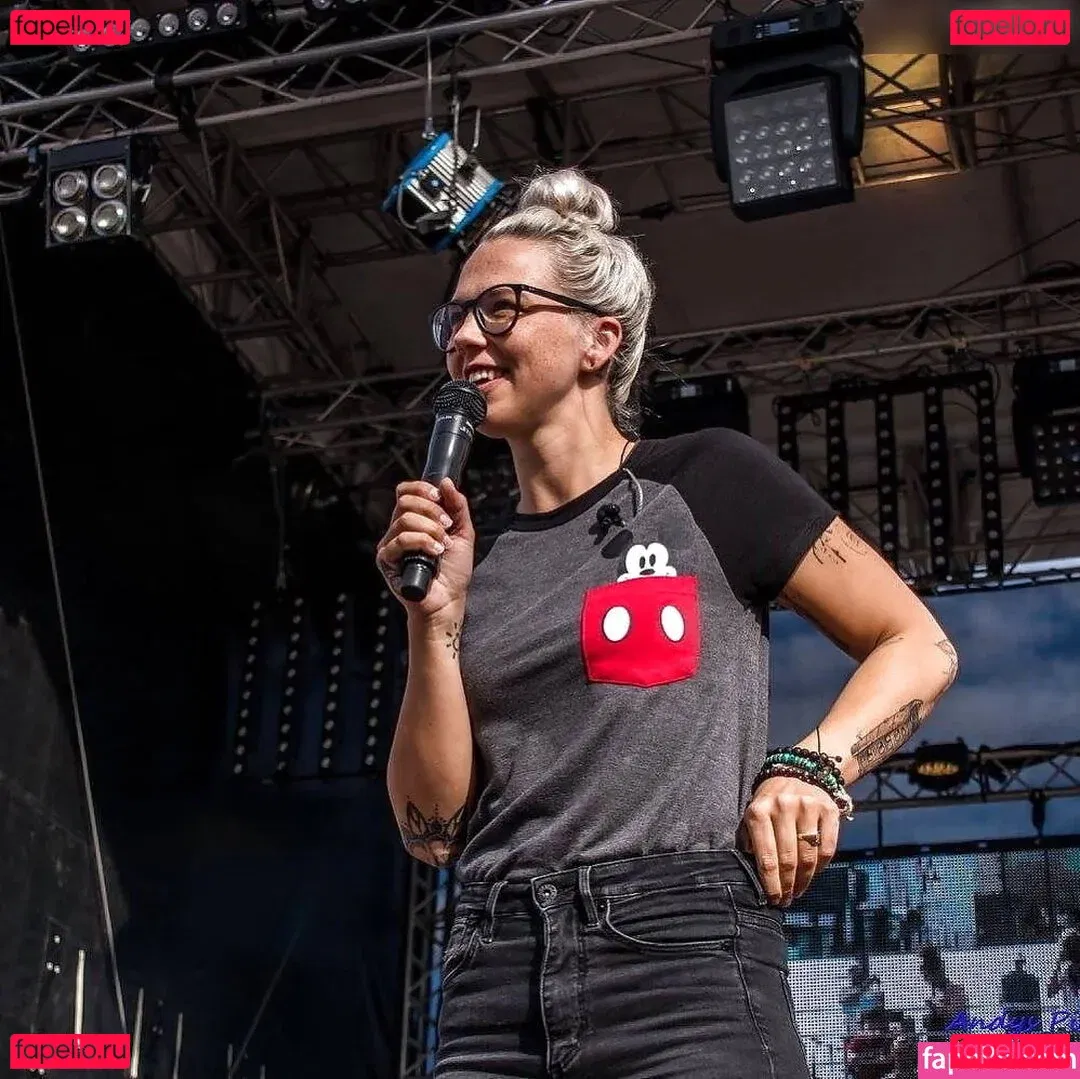 Stefanie Heinzmann Onlyfans Photo Gallery 