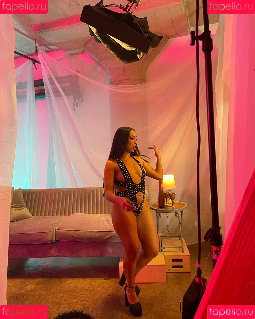 Kassandra Lee Onlyfans Photo Gallery 