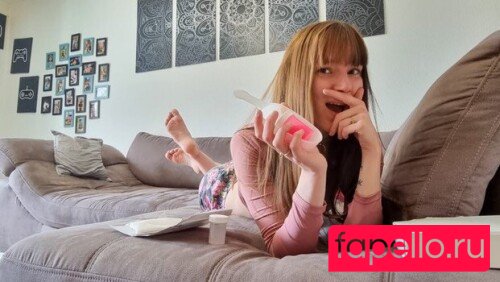 Anne Eden Onlyfans Photo Gallery 