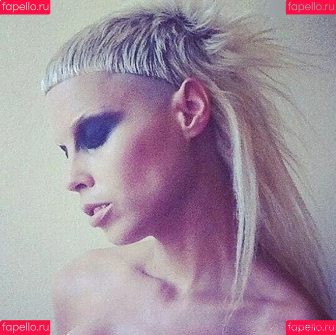 Yolandi Visser Onlyfans Photo Gallery 