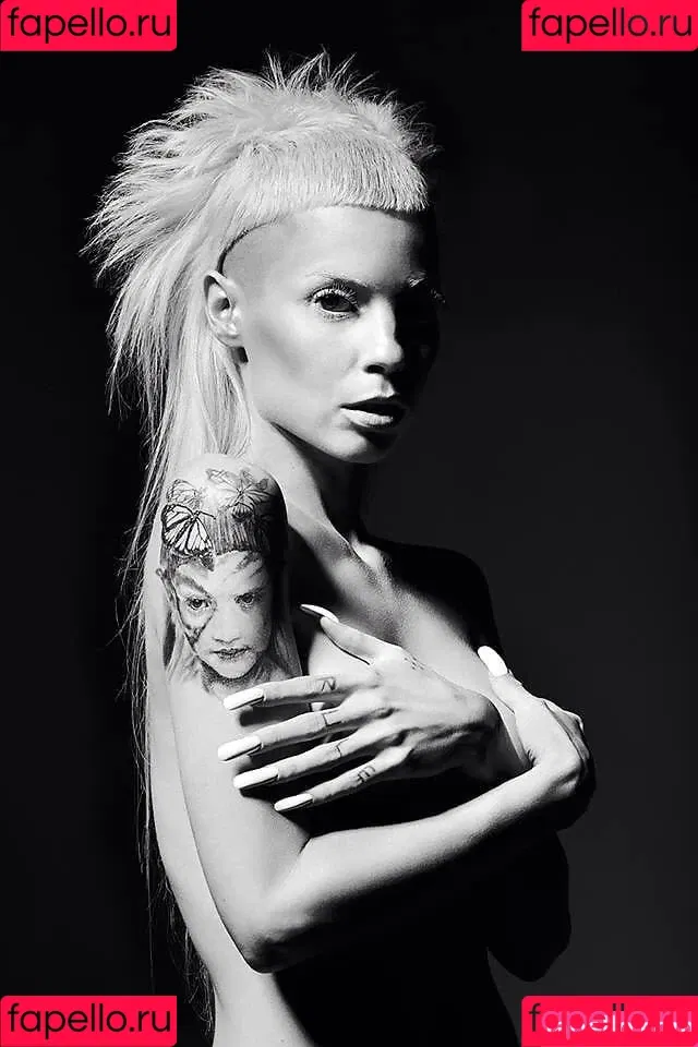 Yolandi Visser Onlyfans Photo Gallery 