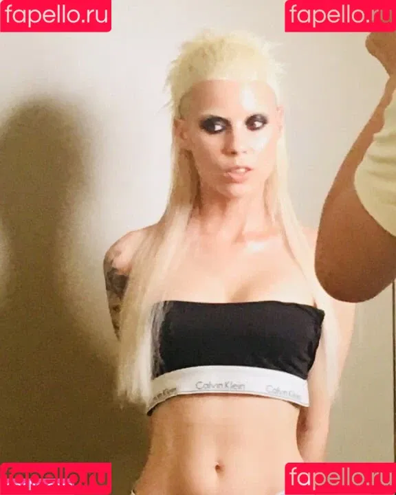 Yolandi Visser Onlyfans Photo Gallery 