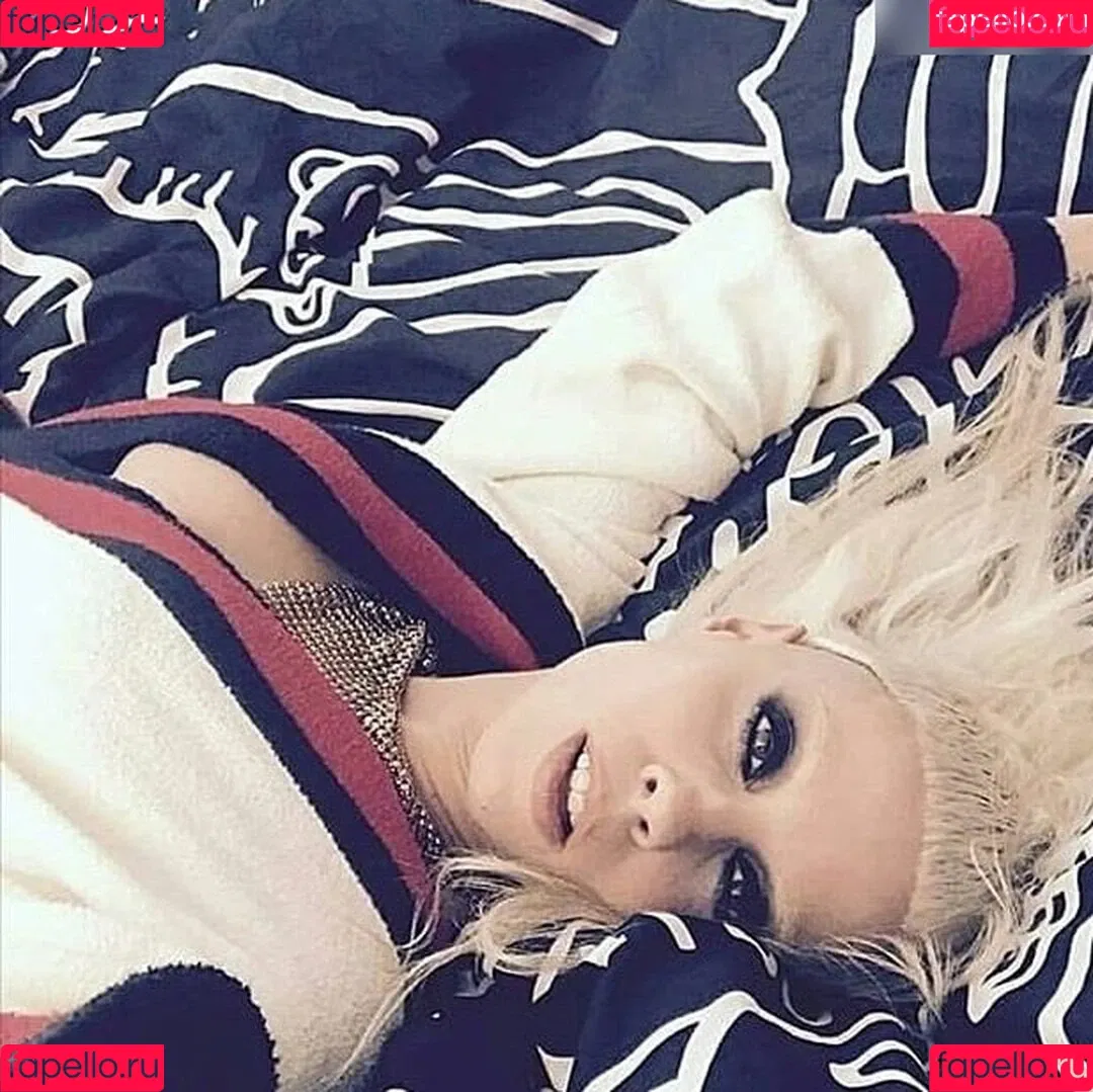 Yolandi Visser Onlyfans Photo Gallery 