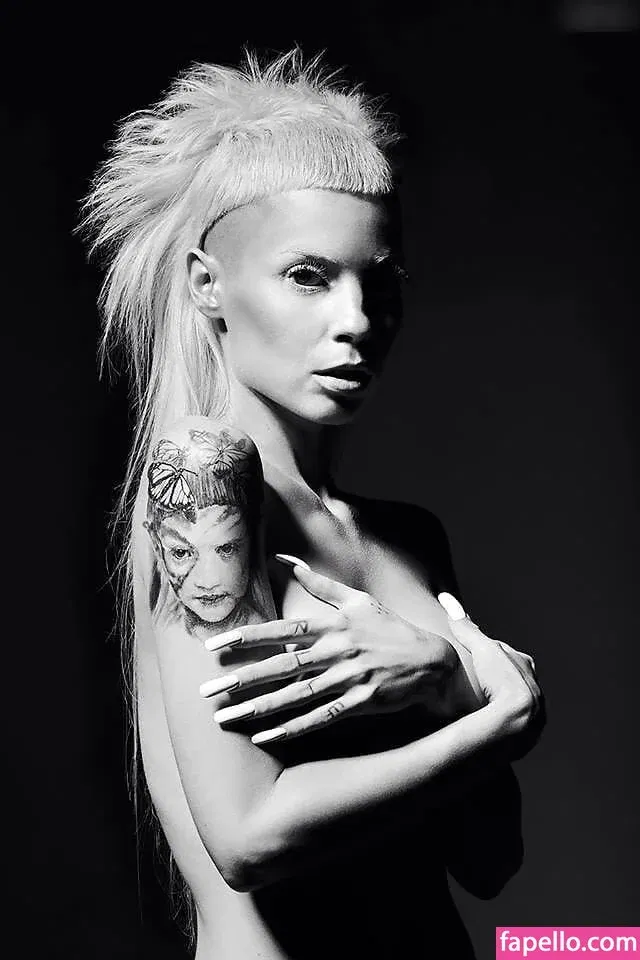 Yolandi Visser Onlyfans Photo Gallery 