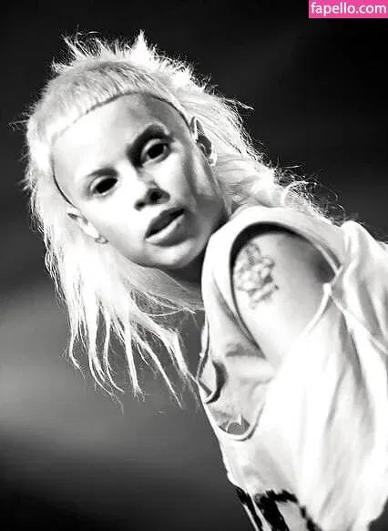 Yolandi Visser Onlyfans Photo Gallery 