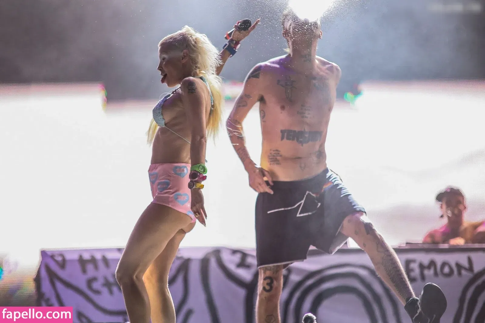 Yolandi Visser Onlyfans Photo Gallery 
